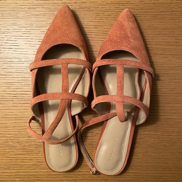 Anne Taylor - Suade Pointy Toe T-Strap Flats - Picture 2 of 2